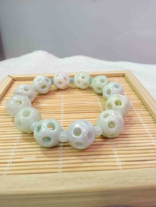 手工翡翠珠子飾品的價(jià)格與銷售策略